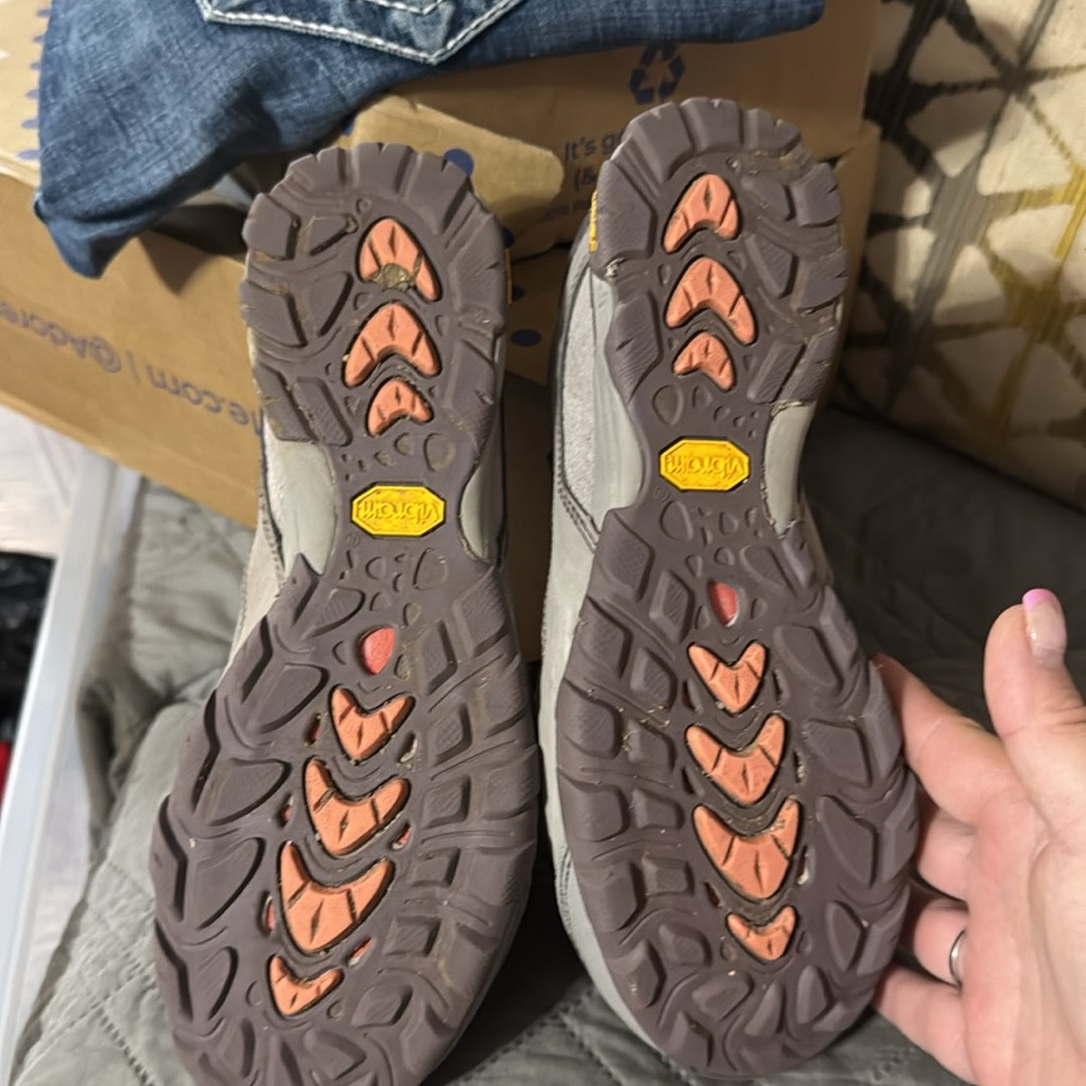 VIBRAM trail
Shoes - Picture 3 of 4